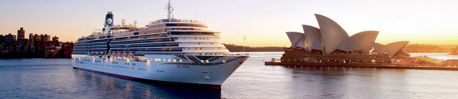 cruise ships sailing from sydney