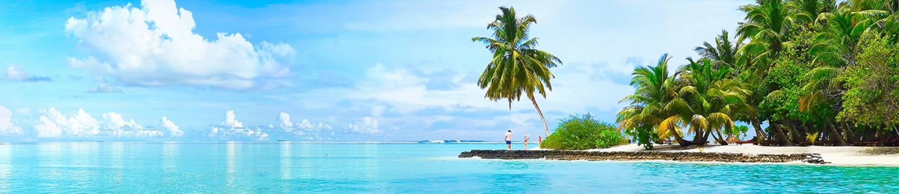 A panoramic view of an island in the Caribbean