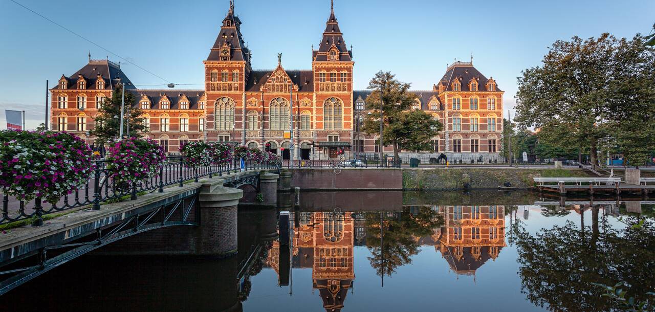 Amsterdam Cruises 2024/25 Cruises to Amsterdam ROL Cruise