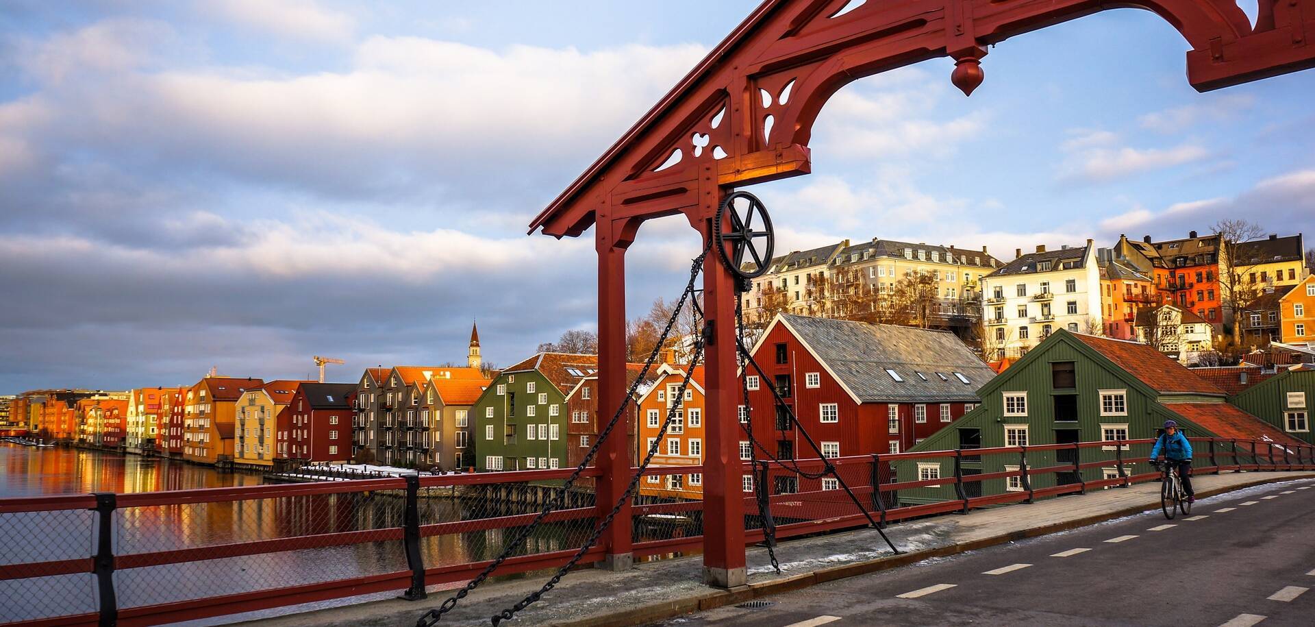 Trondheim Cruises 2020 & 2021 | Cruises to Trondheim | ROL Cruise