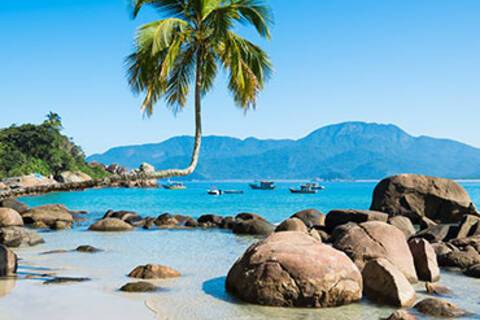 A picturesque beach in Ilha Grande