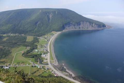 St. Pierre (Miquelon), Canada