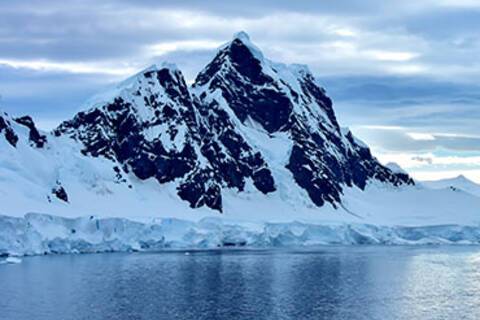 A panoramic view of Elephant Island