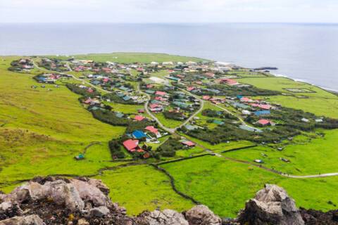 Tristan Da Cunha, Saint Helena