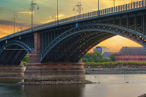 Theodor Heuss bridge in Mainz