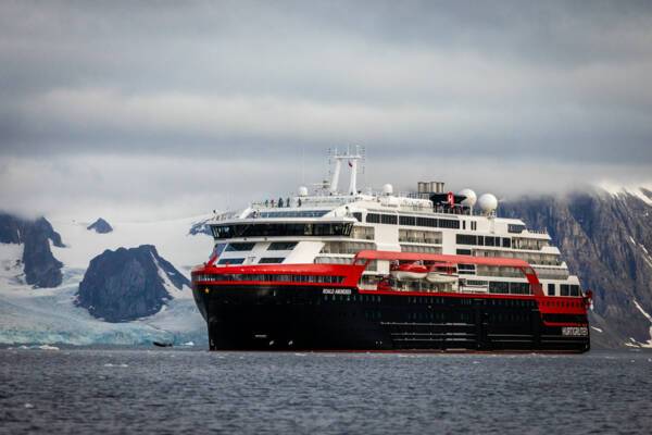 MS Roald Amundsen